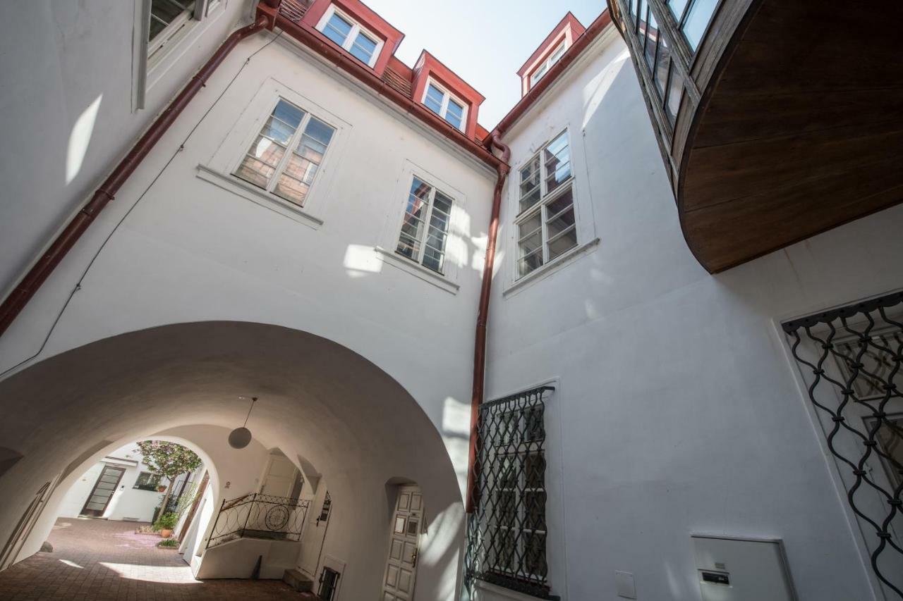 Exclusive Old Town Residence Near Charles Bridge Prague Exterior photo